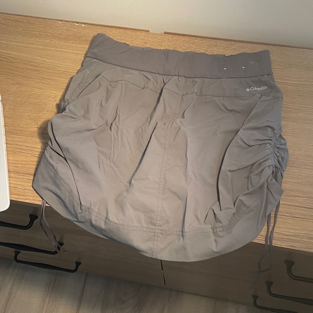 Columbia Atheltic skirt/skort Small - Picture 2 of 4